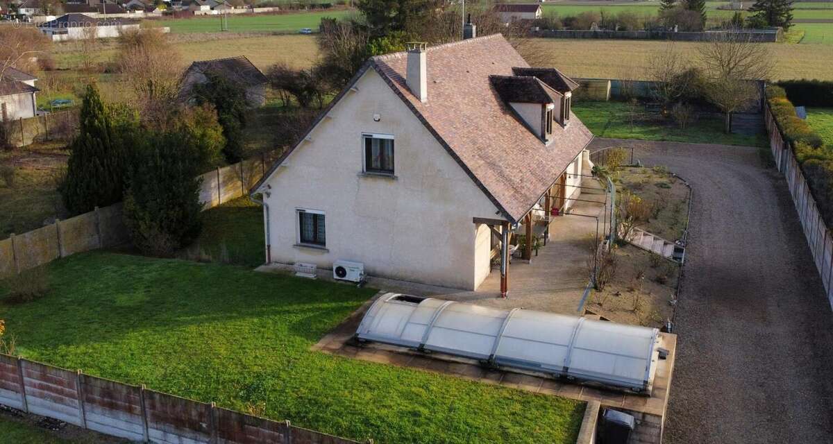 Photo 3 - Maison à MAIZIERES-LA-GRANDE-PAROISSE