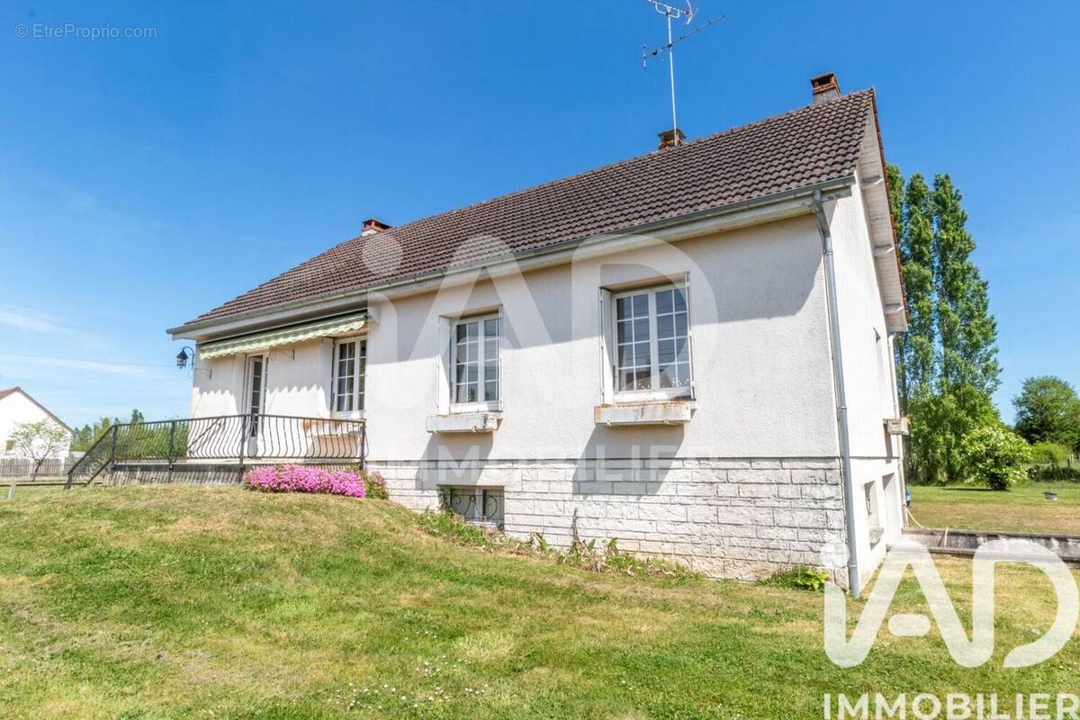 Photo 1 - Maison à LORRIS