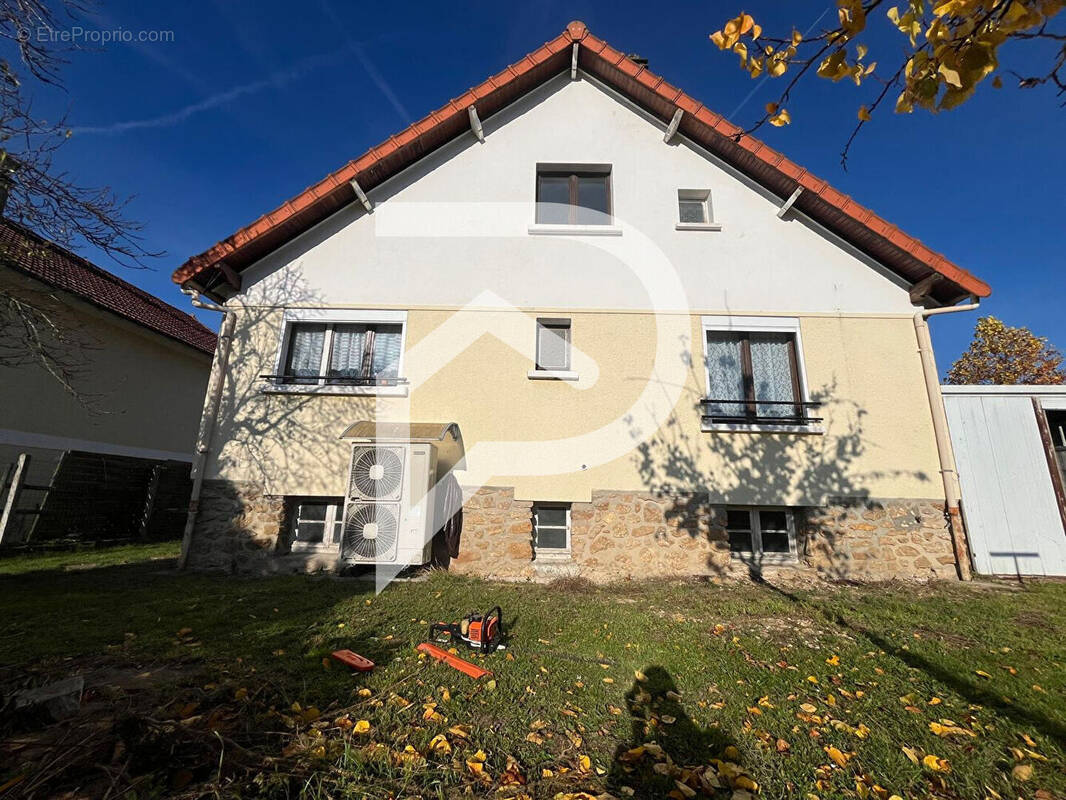 Maison à BALLANCOURT-SUR-ESSONNE