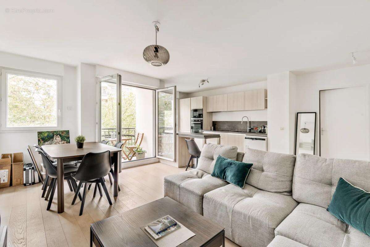 Appartement à ISSY-LES-MOULINEAUX