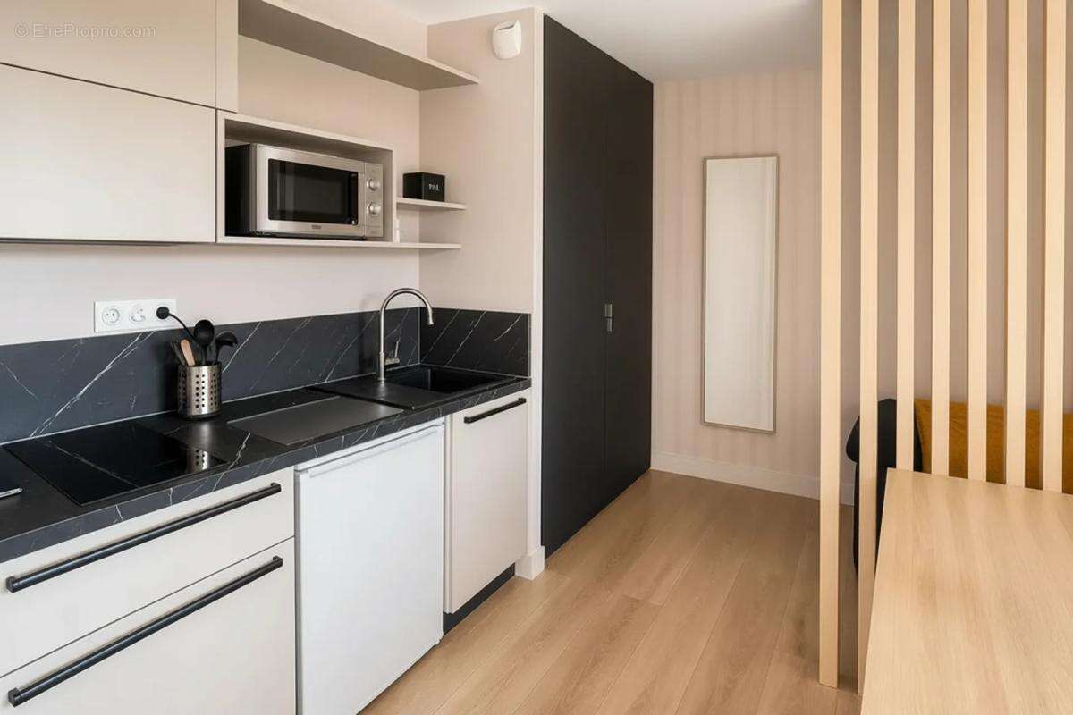 Studio 29 m² Balcon + parking - photo 9