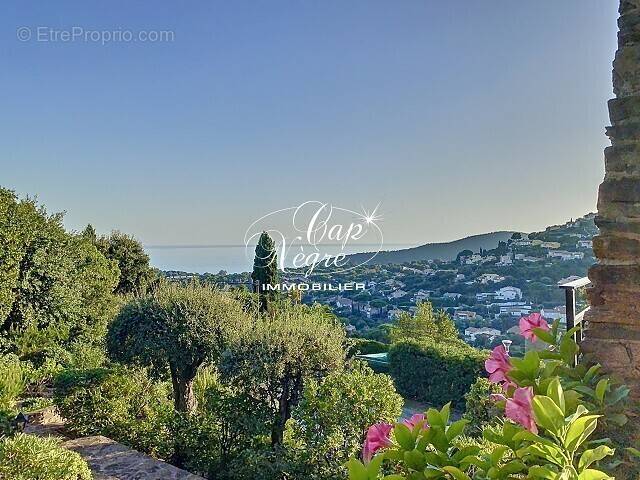 Maison à CAVALAIRE-SUR-MER