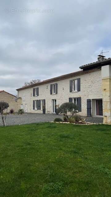 Maison à LES TOUCHES-DE-PERIGNY