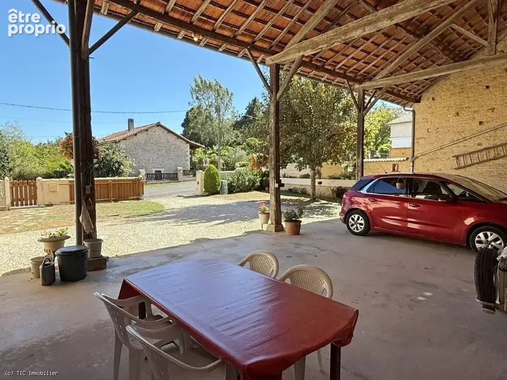 Maison En Pierre Rénovée Avec 4 Chambres - photo 18