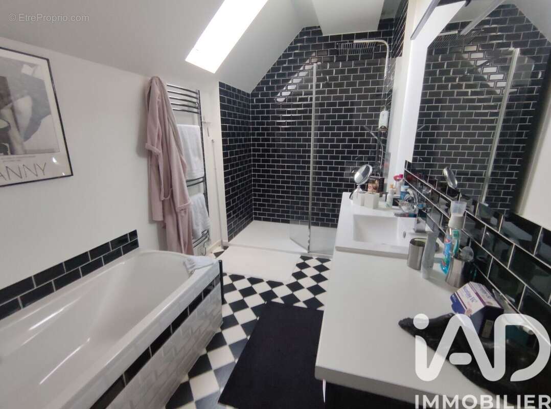 Maison 160 m² à La Fleche  - photo 4