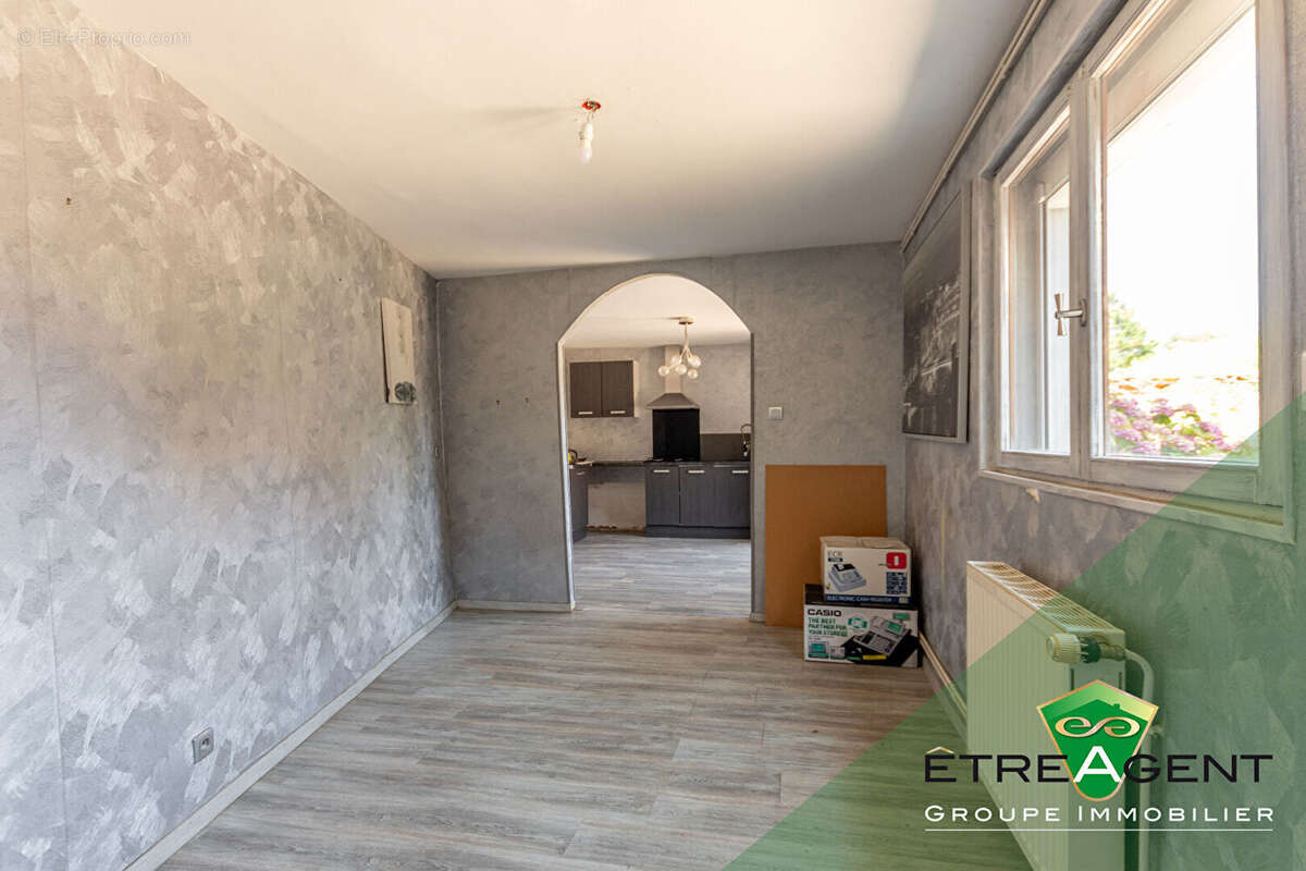 Maison DAMVILLE CENTRE-VILLE - 142 m² - 3 chambres - photo 14