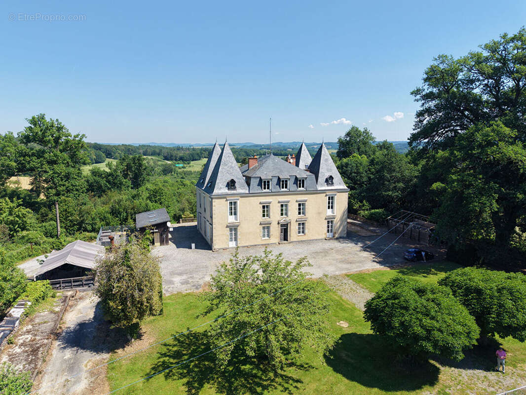 Maison à CHATEAUNEUF-LA-FORET