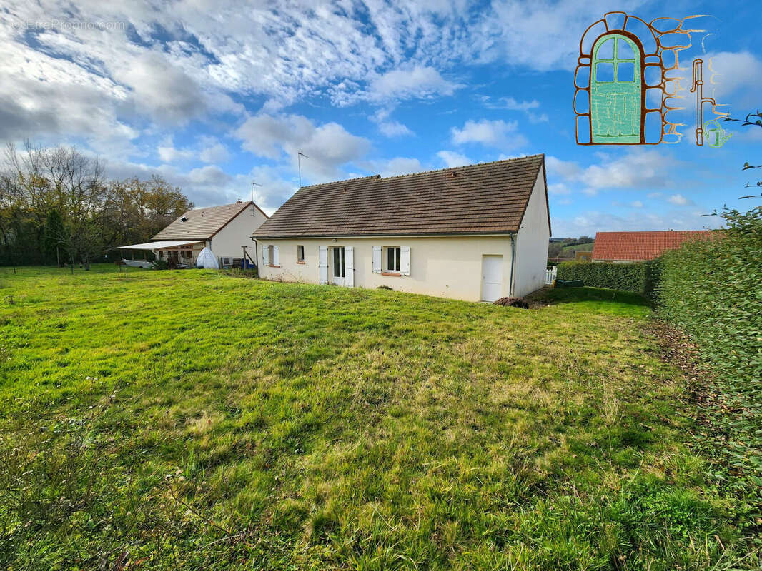 Maison 87 m² à Cormenon  - photo 9