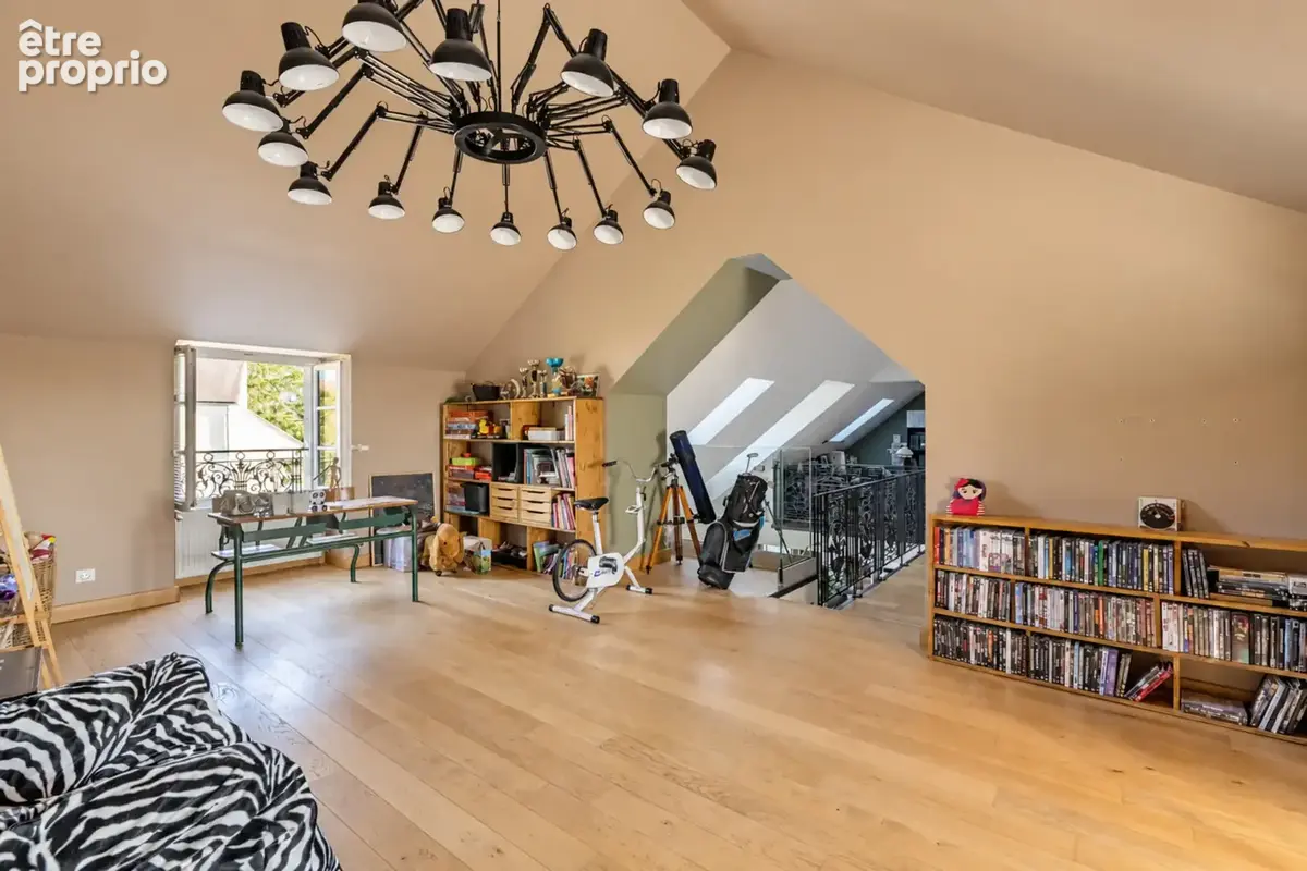 immeuble  de 300 m2 - photo 10