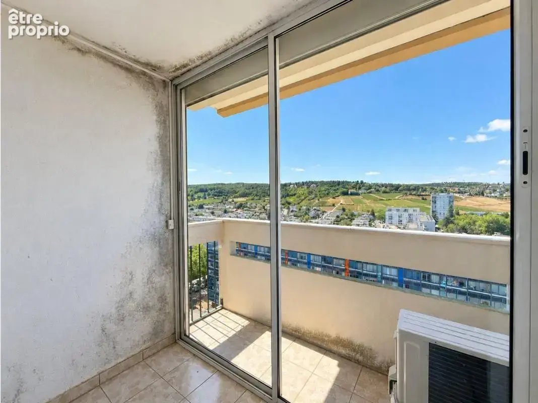 Appartement type 4 avec balcon, cave, 3 chambres, ascenseur et climatisation - photo 13