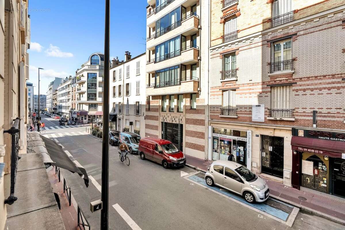 Appartement à LEVALLOIS-PERRET
