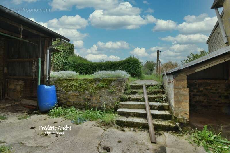 Maison à MOULINS-SAINT-HUBERT