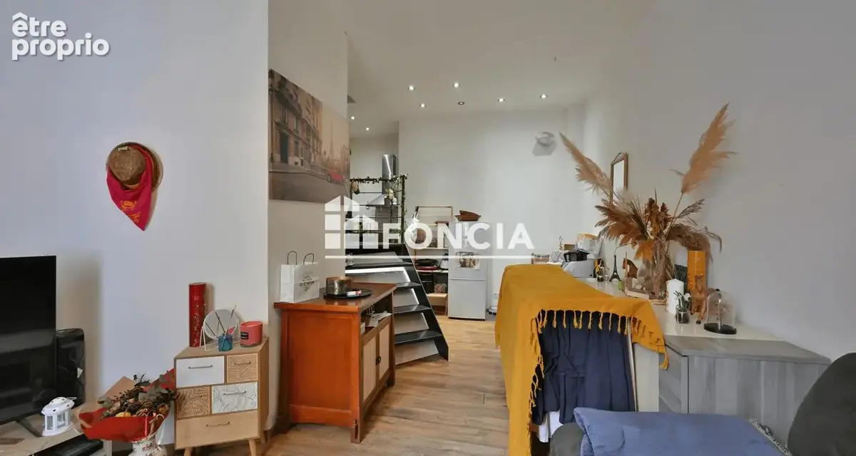 Centre historique ,appartement T2 de 42m2 dans immeuble ancien avec terrasse - photo 2