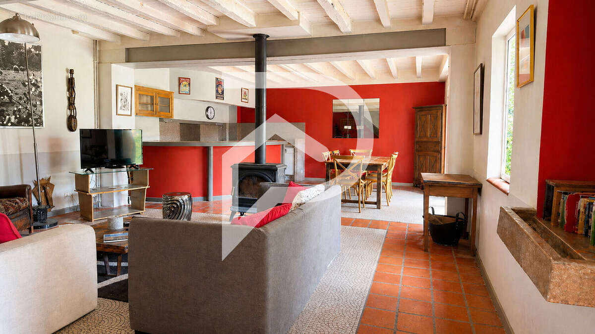 Maison à PAYRIN-AUGMONTEL