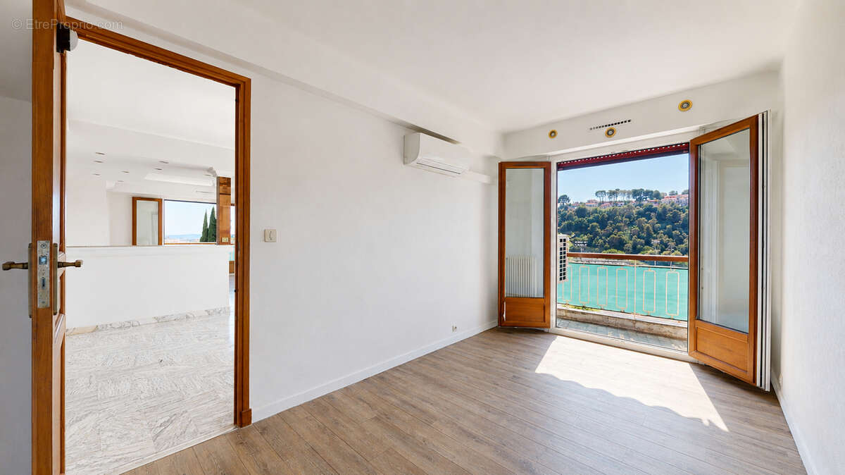 Appartement 3/4 pièces 83 m² - Vue dégagée - Terrasse - Stationnement - Cave - photo 13