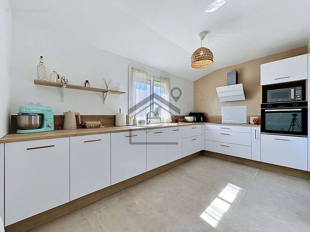 Appartement à VITROLLES