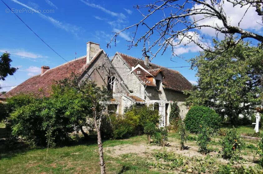Maison à YZEURES-SUR-CREUSE