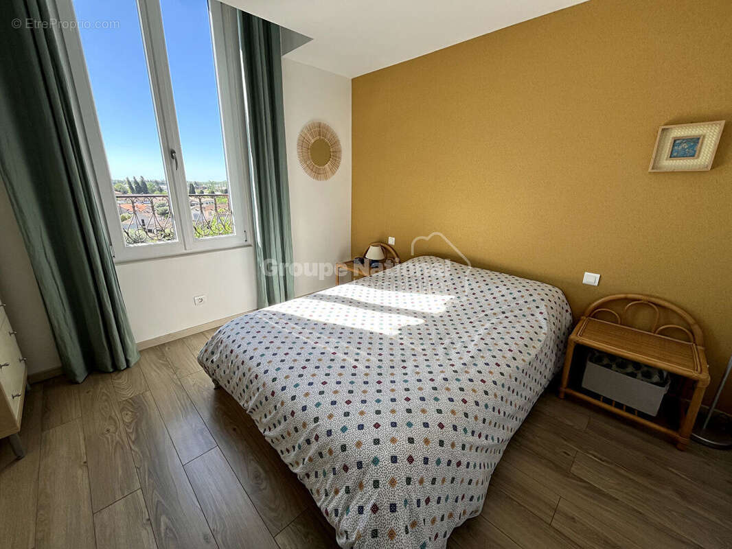 Maison à LA ROQUETTE-SUR-SIAGNE