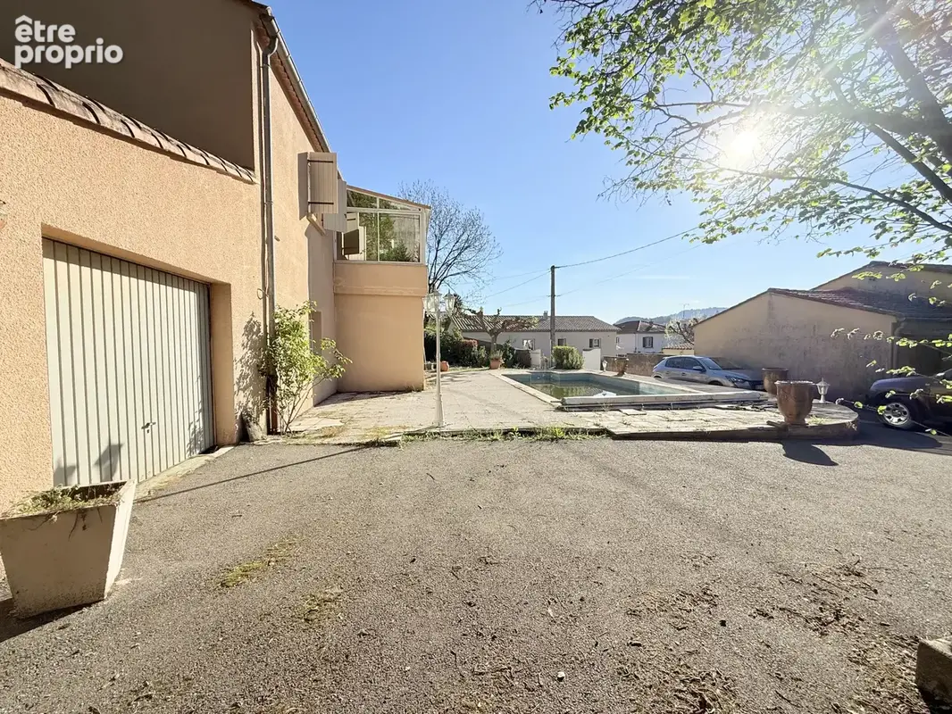 Maison familiale avec piscine, deux logements et photovoltaïques - photo 17