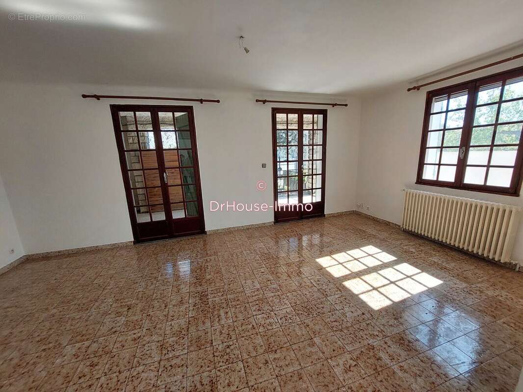 Maison 185 m² à Marignane  - photo 54