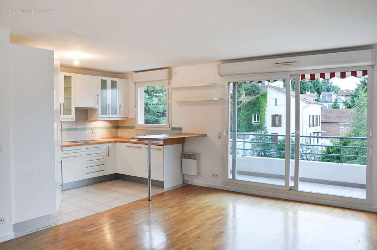 Appartement à LE RAINCY