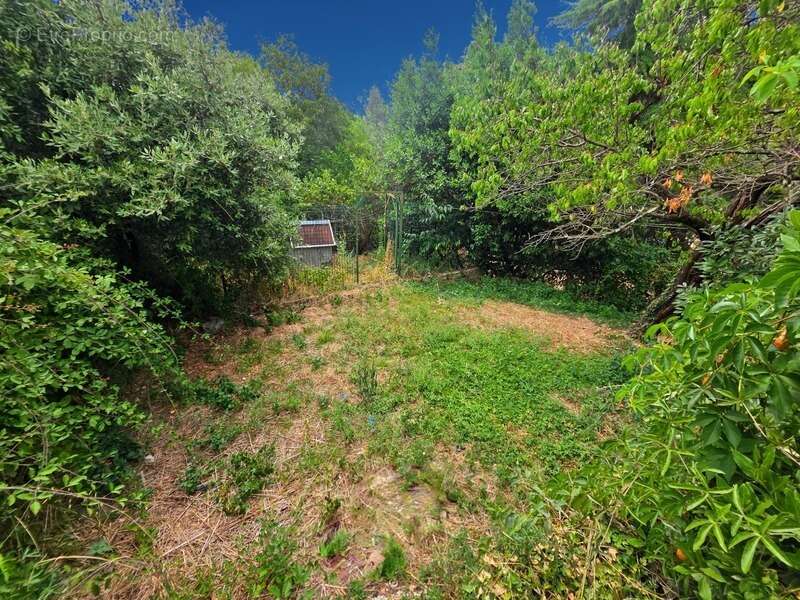 Maison à LAVAL-PRADEL