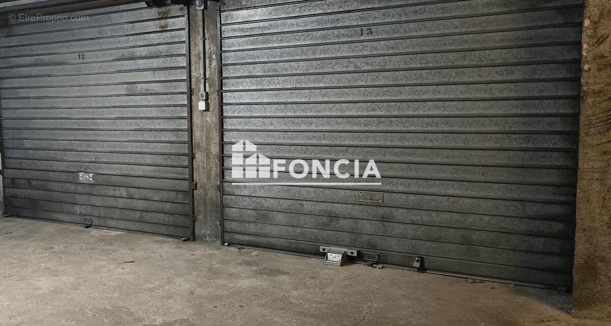 Parking à LYON-3E