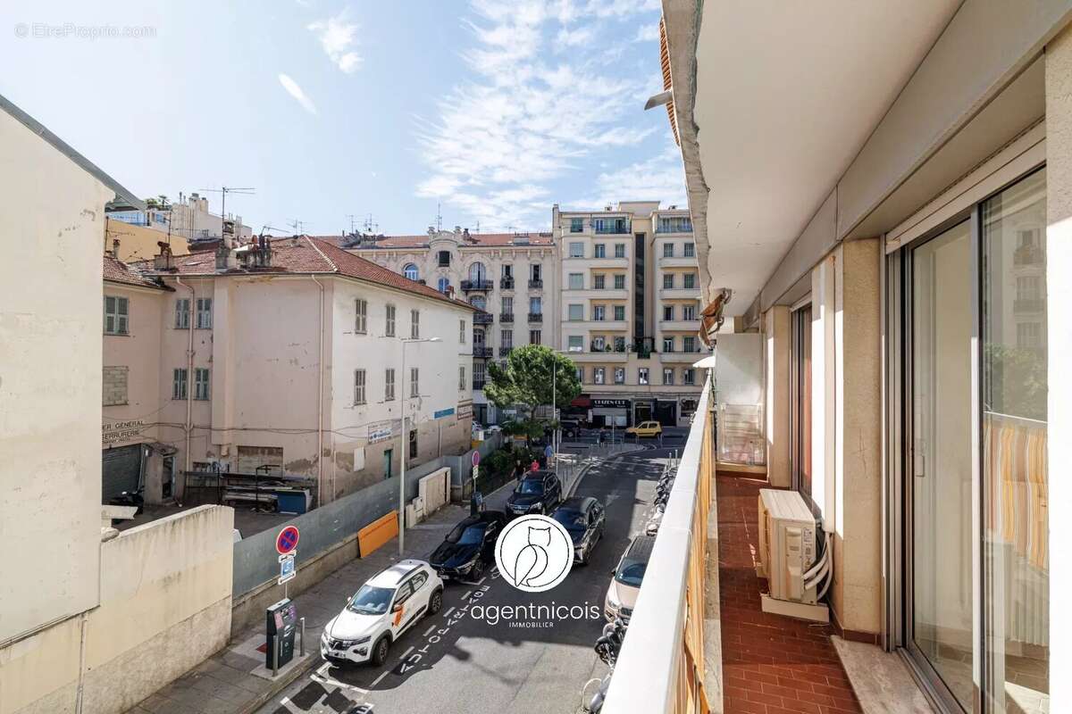 Nice // fleurs - rue de france : 3 pieces / rénové / balcon / traversant - photo 25