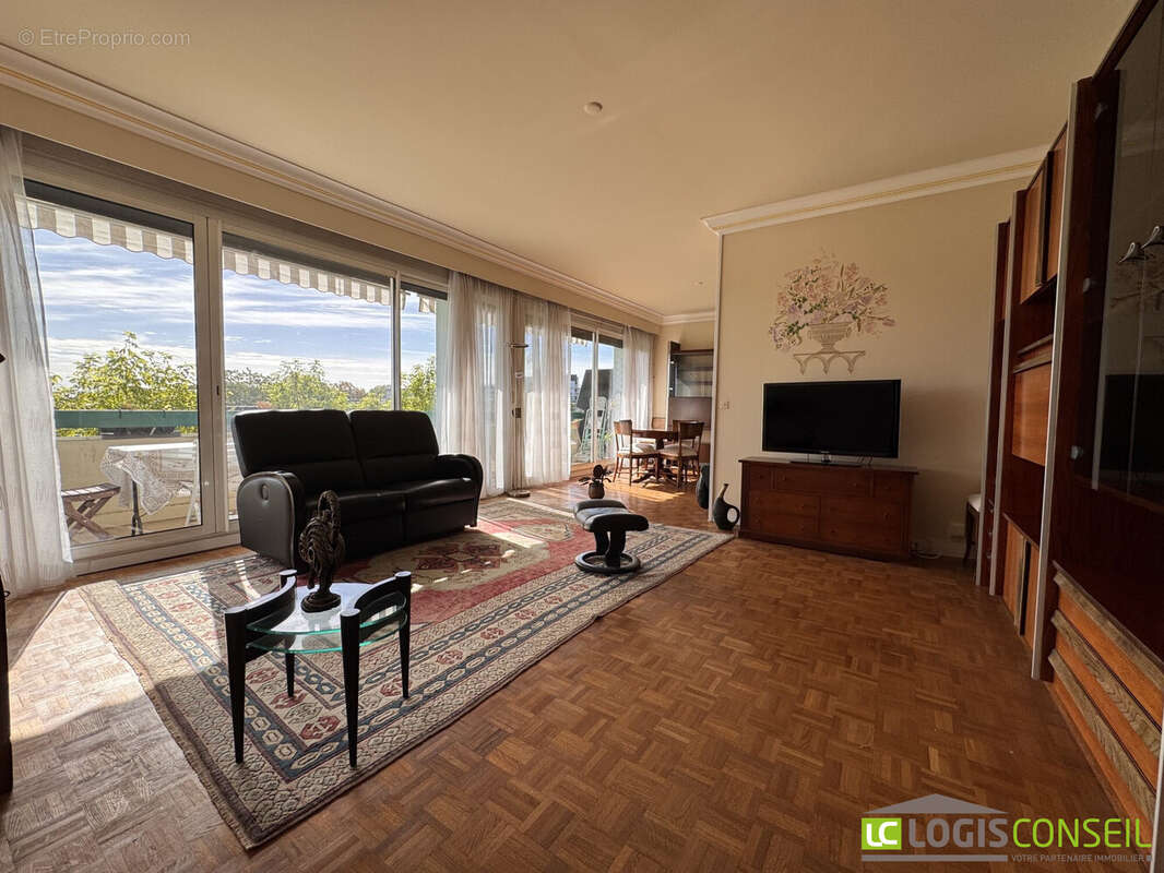 Appartement à CHATENAY-MALABRY