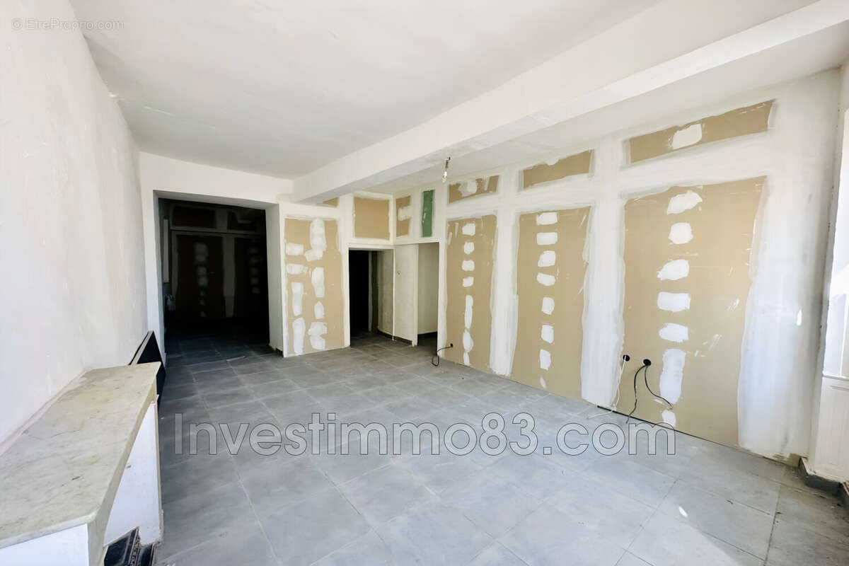 Appartement à PERTUIS