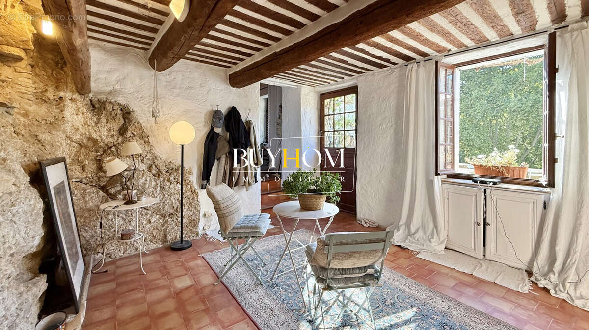 Maison à L&#039;ISLE-SUR-LA-SORGUE