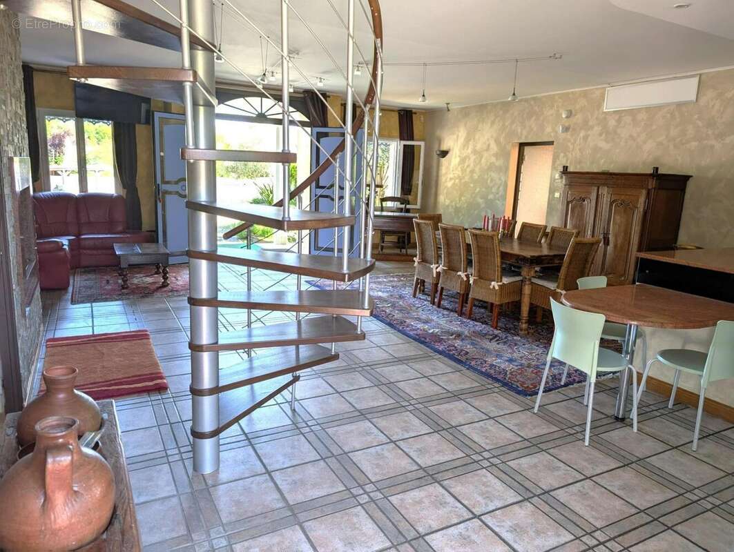 Photo 8 - Maison à PELLOUAILLES-LES-VIGNES