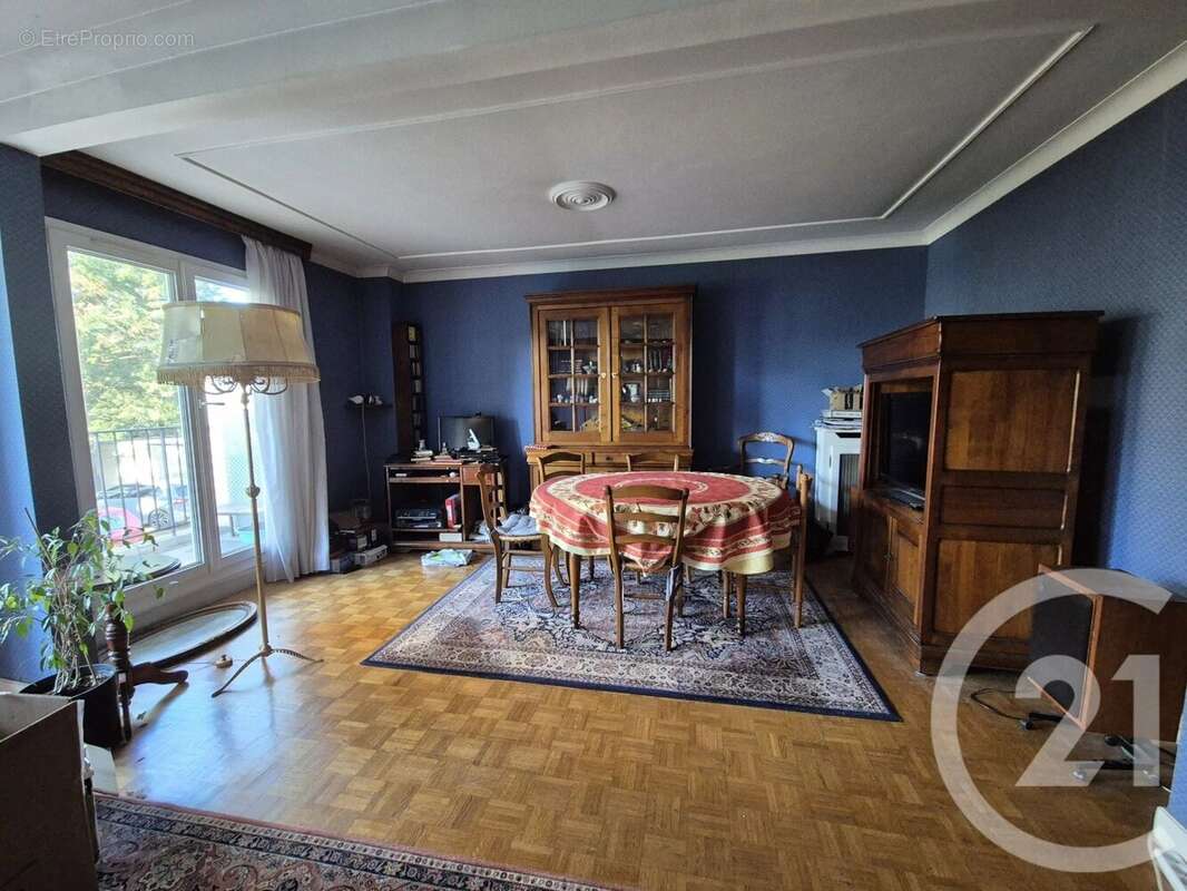 Appartement à SAINT-GRATIEN