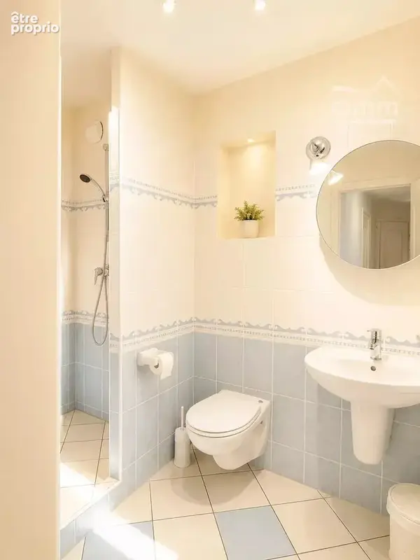 BLOIS – Appartement de standing 145 m² – Terrasse – Vue dégagée – 3ᵉ étage avec ascenseur - photo 9