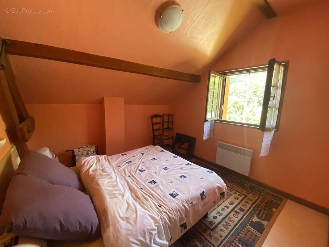 Maison à CAMPAN