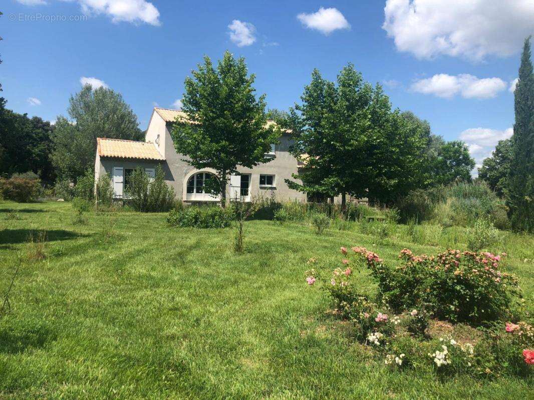 Maison 252 m² à Orgon  - photo 6