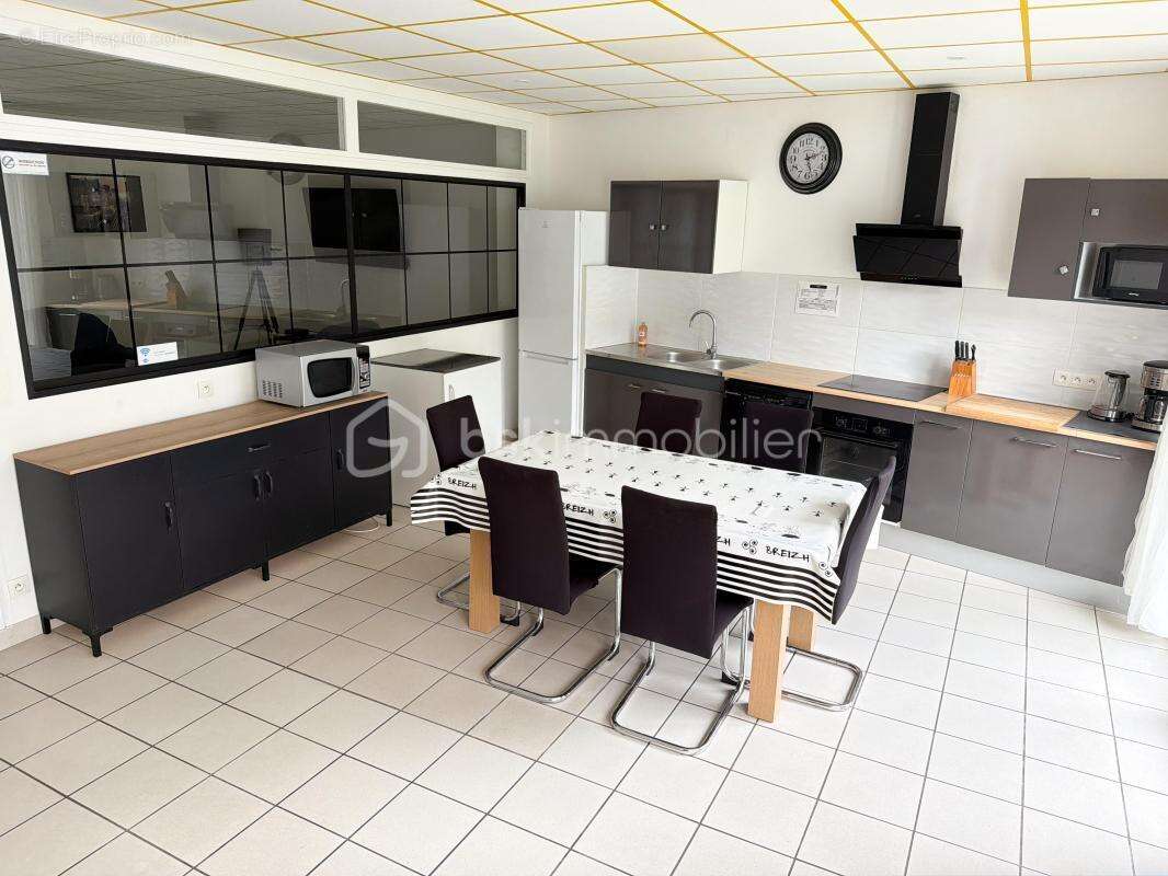 Maison 180 m² – 6 chambres - photo 2