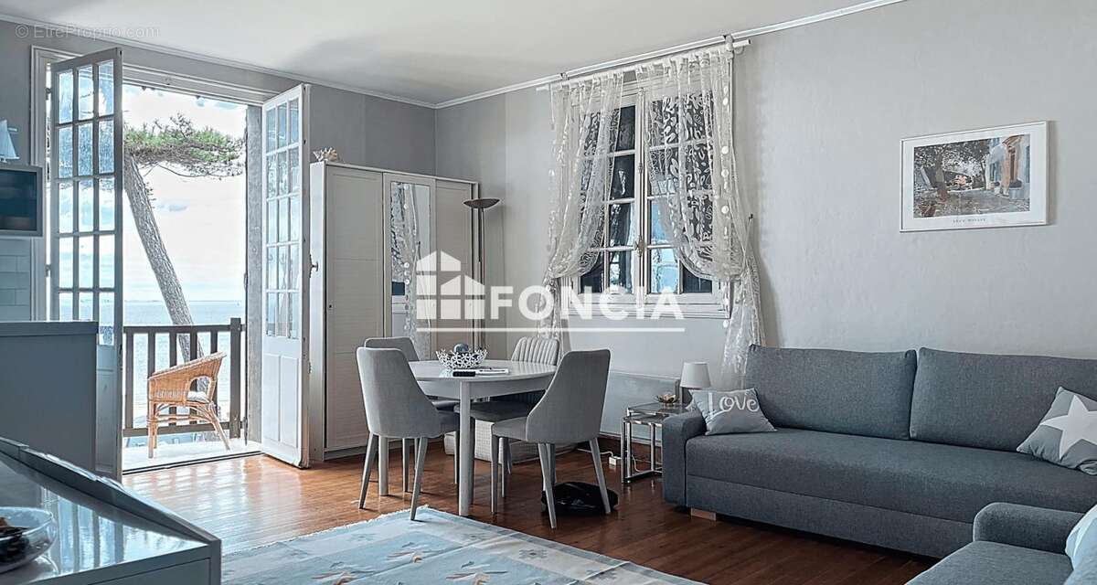 Appartement à TROUVILLE-SUR-MER