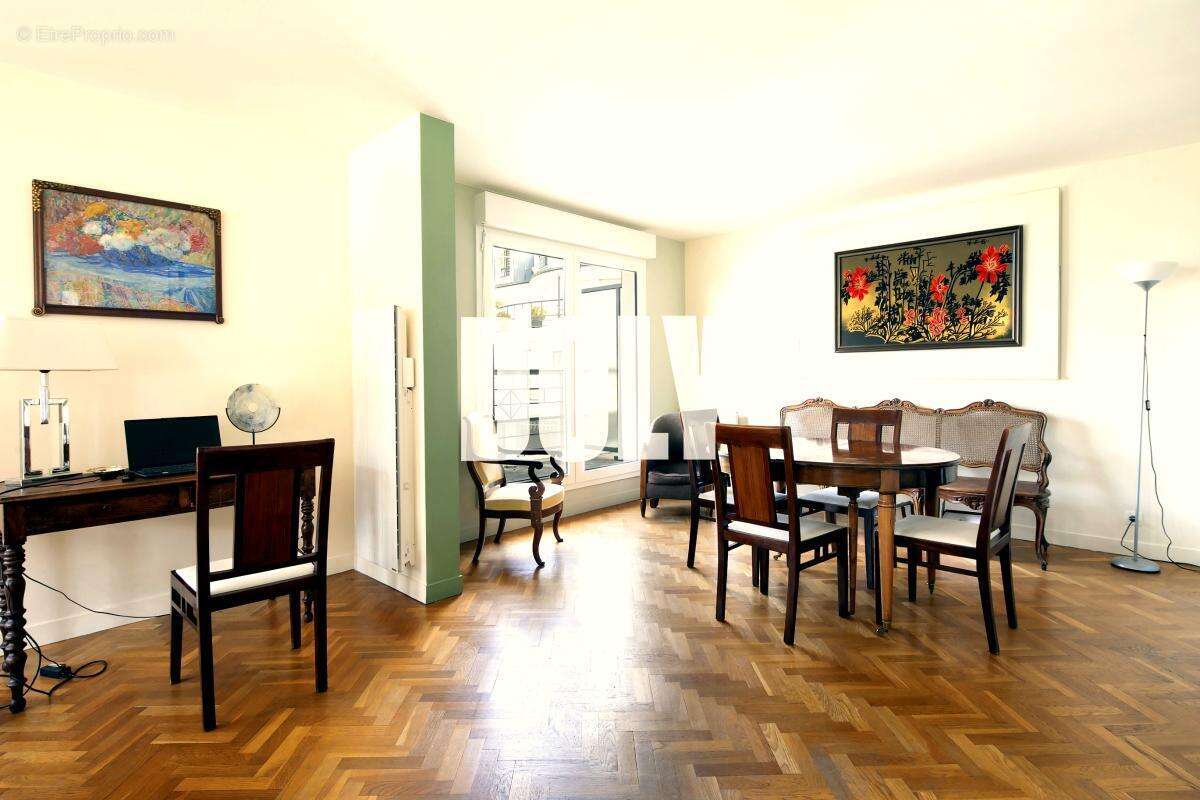 Appartement à MONTROUGE