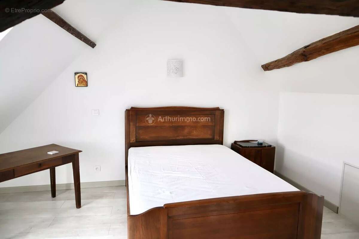 Maison à LA CHARTRE-SUR-LE-LOIR