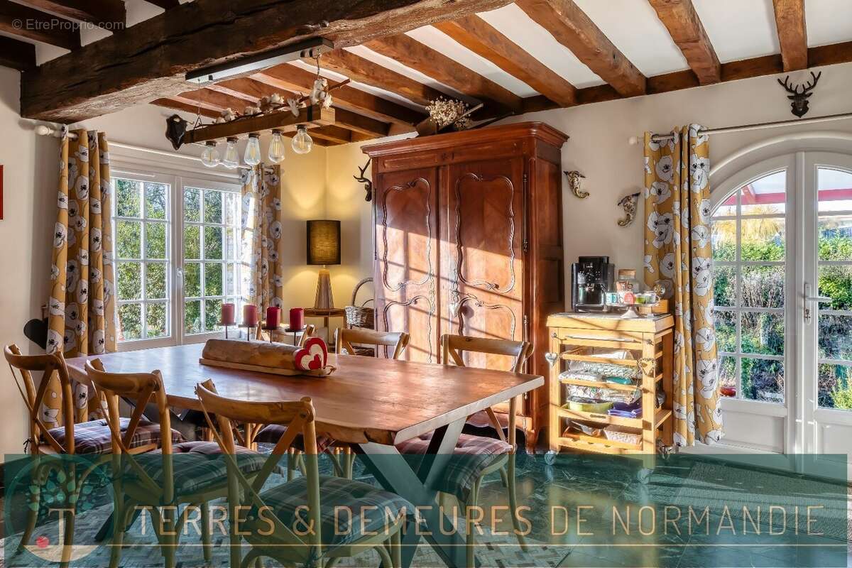 Maison à OUVILLE-LA-RIVIERE
