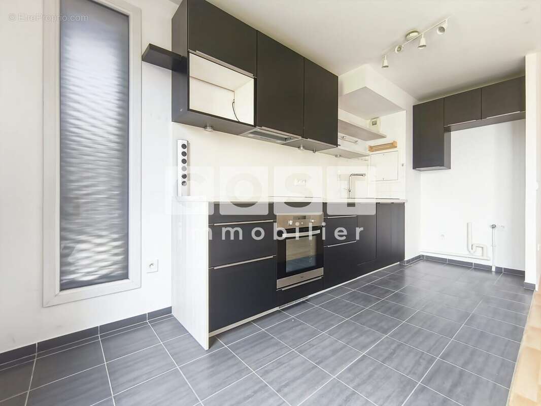 Appartement à GENNEVILLIERS
