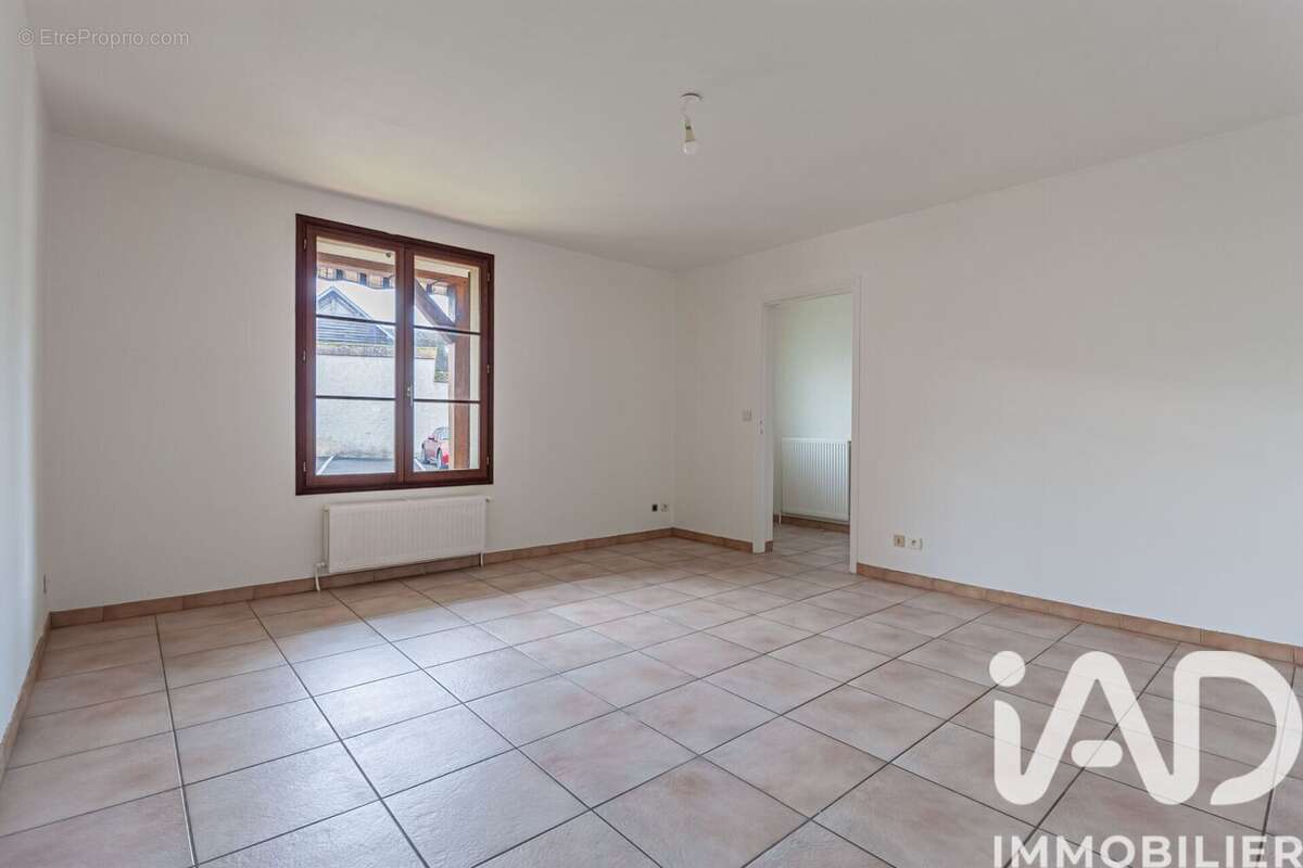 Photo 2 - Maison à CHATEAU-LANDON