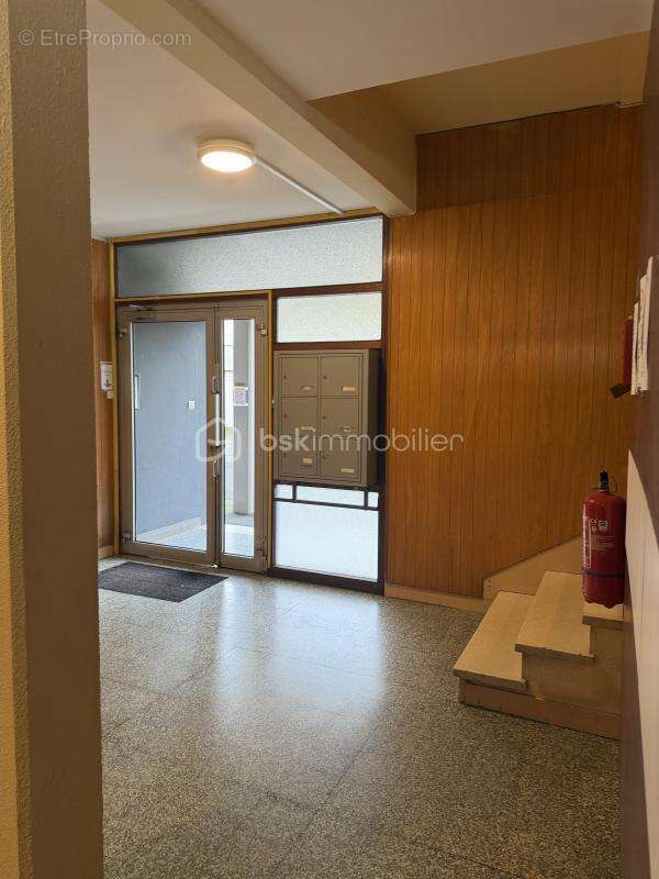À VENDRE – Périgueux – Résidence au calme le long de la Voie Verte Appartement T4 de 78 m² – Terrasse + Garage – Proximité centr - photo 17