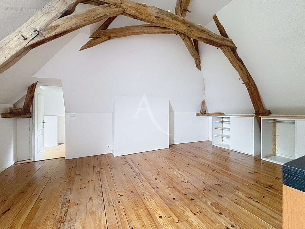 A 20 minutes d'Angers : Belle Longère de 208 m². - photo 6