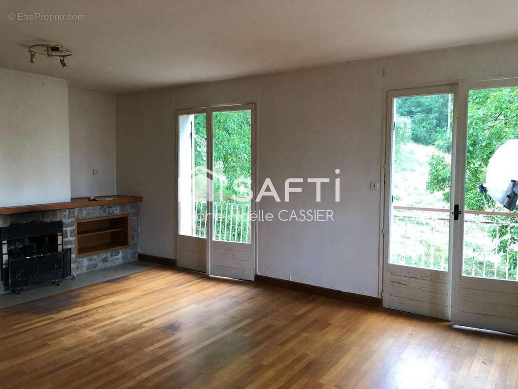 Photo 3 - Maison à LE CRESTET