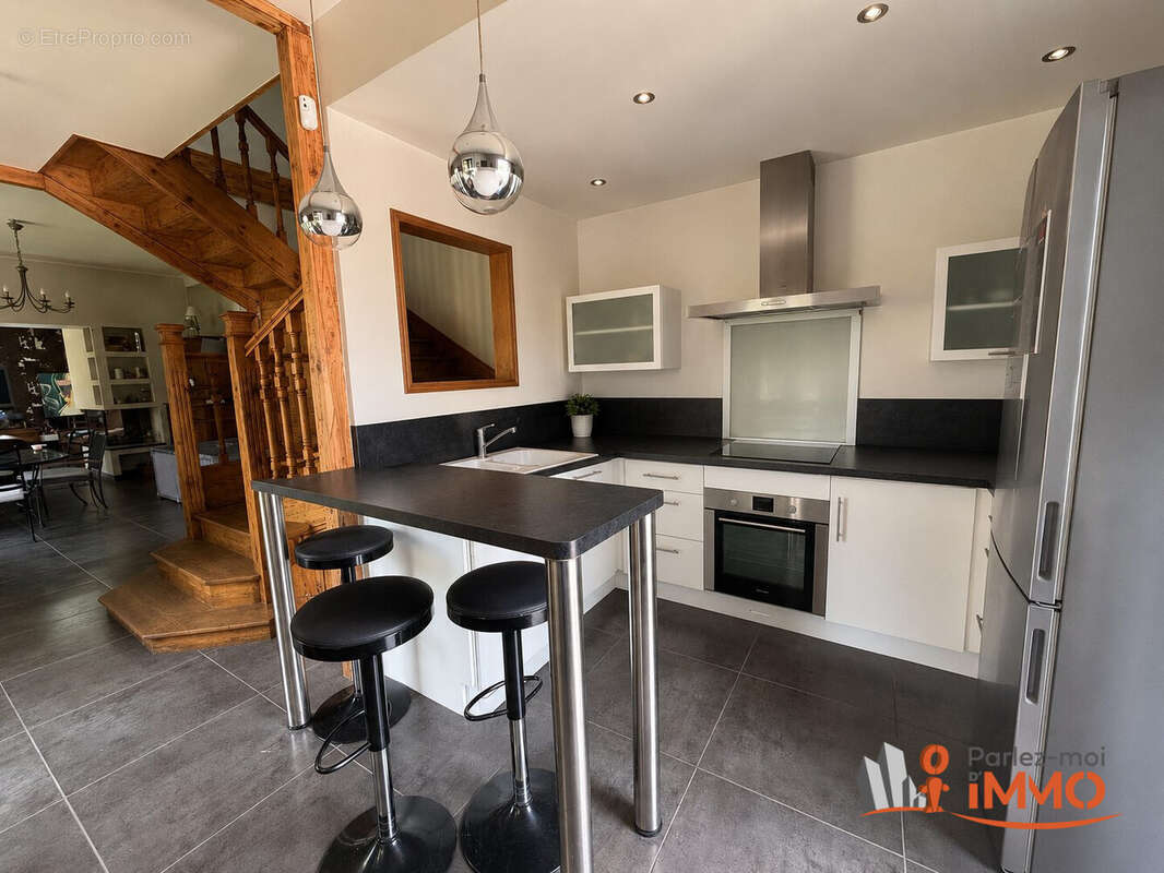 Maison 130 m² à Montbrison  - photo 4