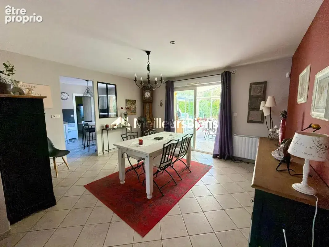 Maison de plain-pied 134 m² – 3/4 chambres – Piscine chauffée – Terrain 1 352 m² – La Bazouge-des-Alleux - photo 14