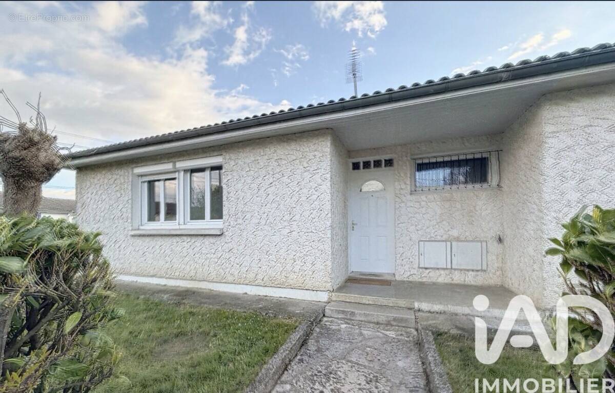 Photo 1 - Maison à LE PASSAGE