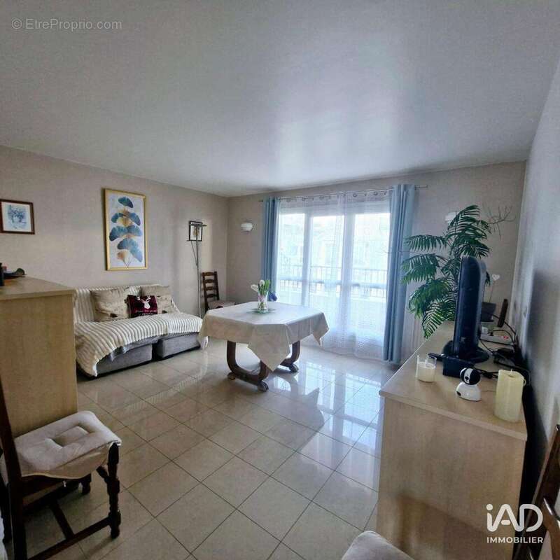 Photo 3 - Appartement à PARIS-19E